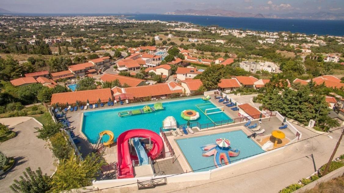 Aegean View Aqua Resort 帕萨里迪 外观 照片